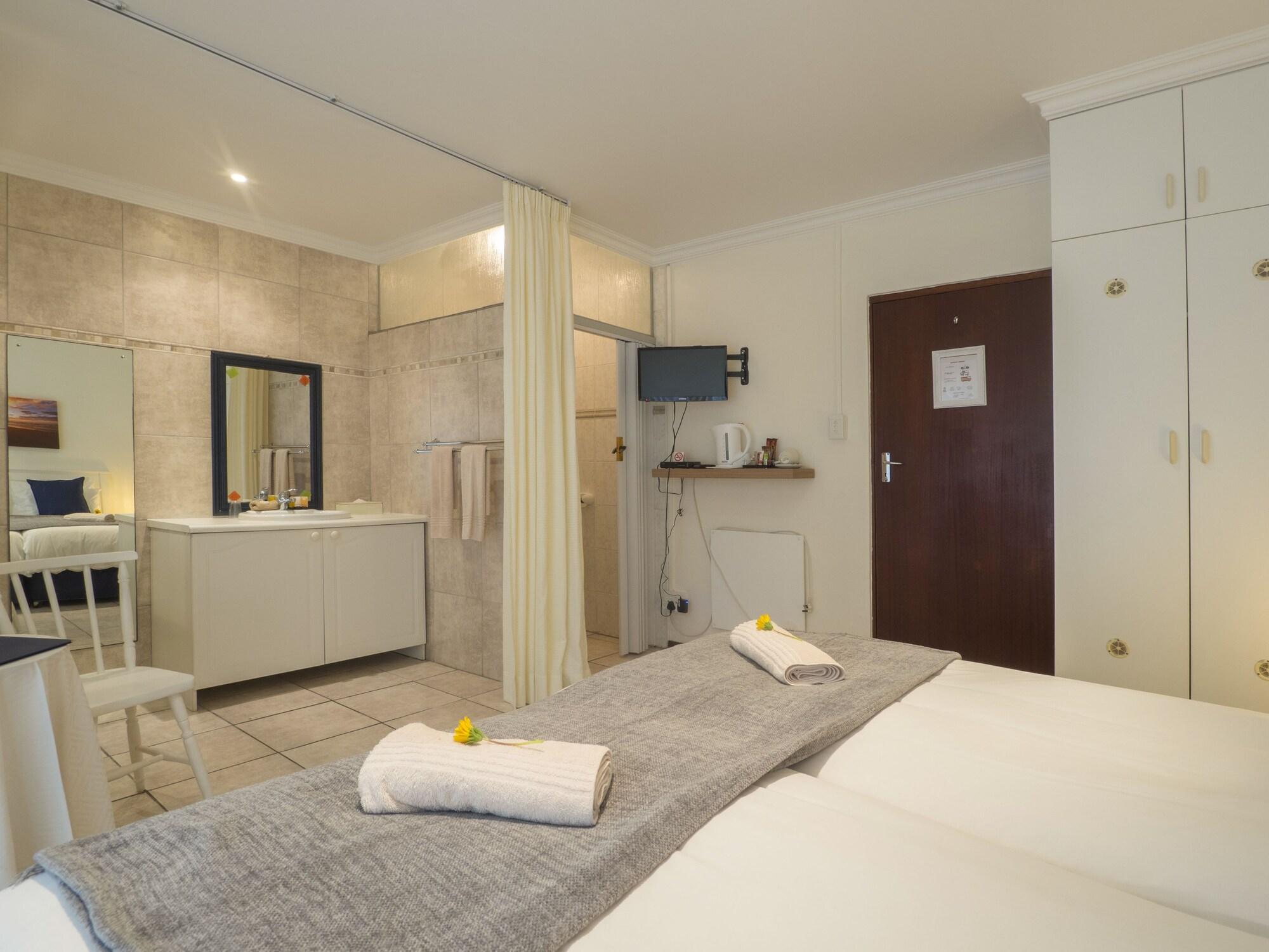 Shining Waters Guest House Wilderness Extérieur photo